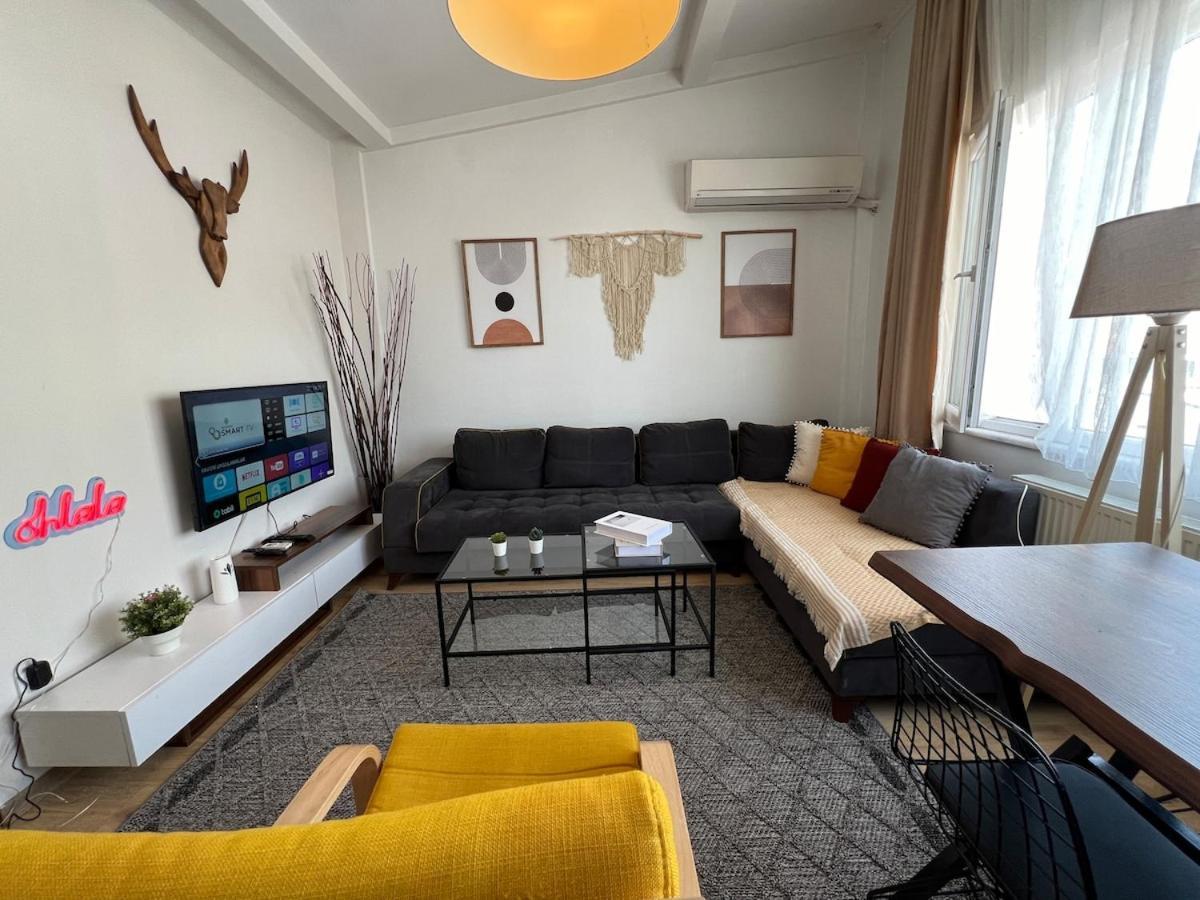 Unique House With Sea View In Cihangir Center * Istambul